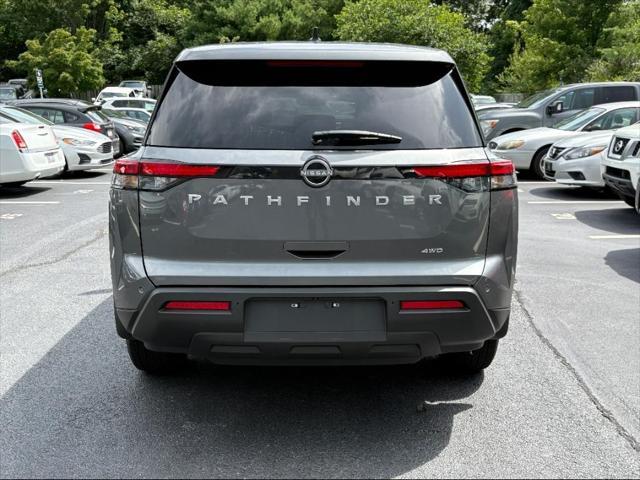 Photo of 2025 Gun Metallic Nissan Pathfinder