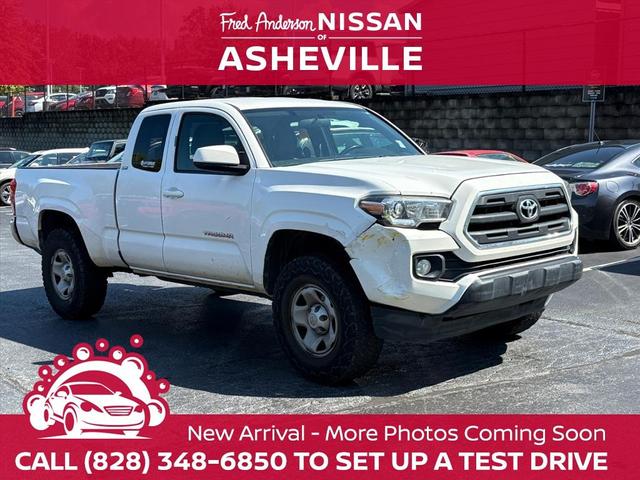 Photo of 2016 Silver Sky Metallic Toyota Tacoma