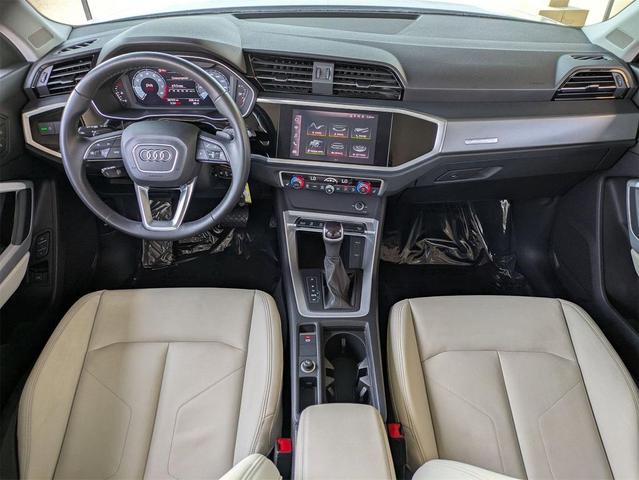 Photo of 2022 Ibis White Audi Q3