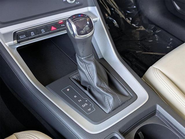 Photo of 2022 Ibis White Audi Q3