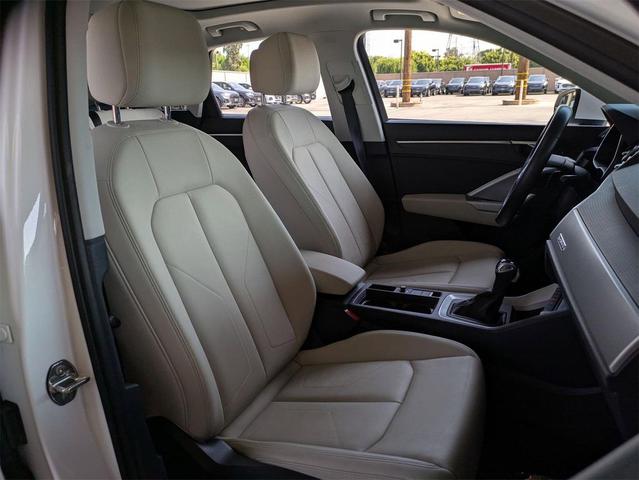 Photo of 2022 Ibis White Audi Q3