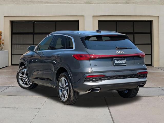 Photo of 2025 Tambora Gray Metallic Audi Q5