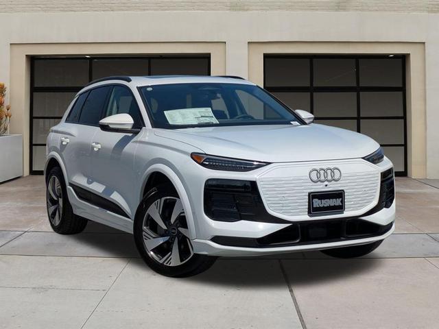 Photo of 2025 Glacier White Audi Q6 e-tron