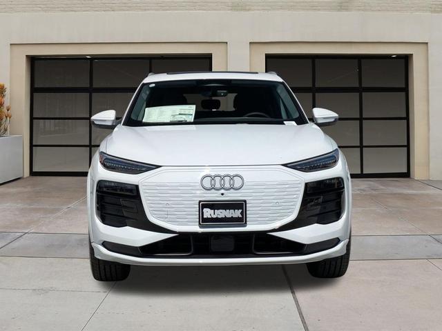 Photo of 2025 Glacier White Audi Q6 e-tron