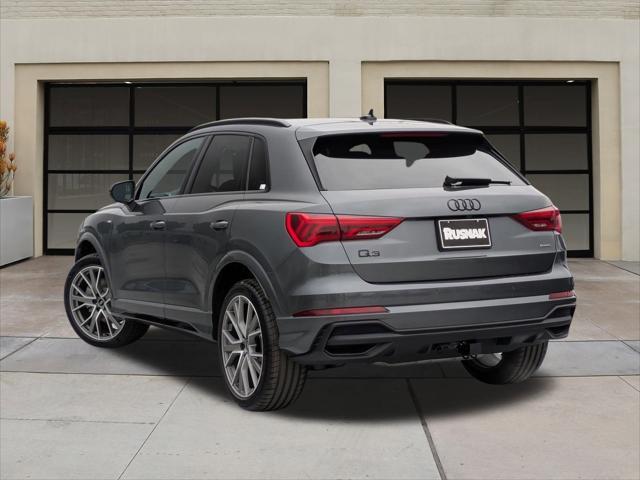 Photo of 2025 Daytona Gray Audi Q3
