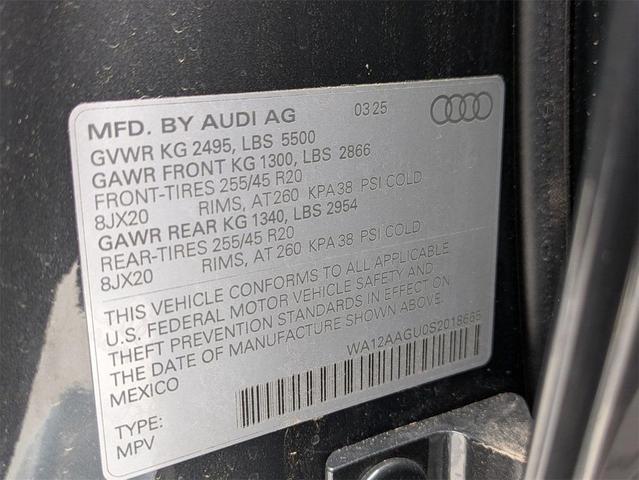 Photo of 2025 Gray Audi Q5