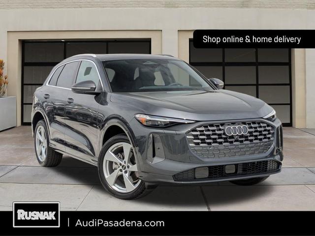 Photo of 2025 Gray Audi Q5