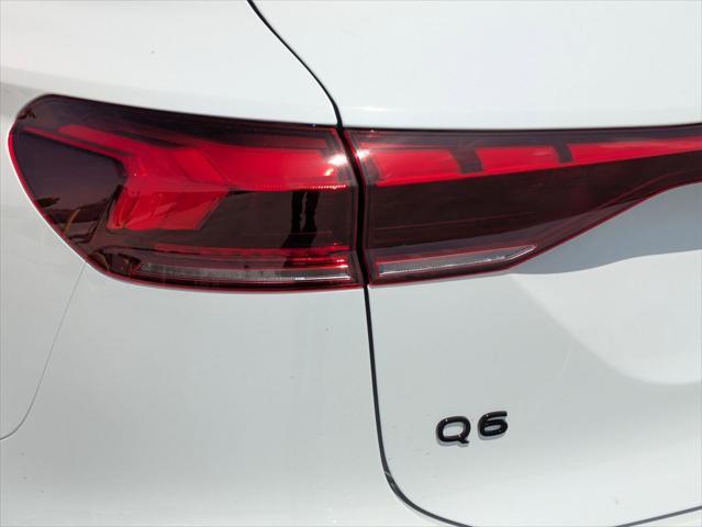 Photo of 2025 Glacier White Audi Q6 e-tron
