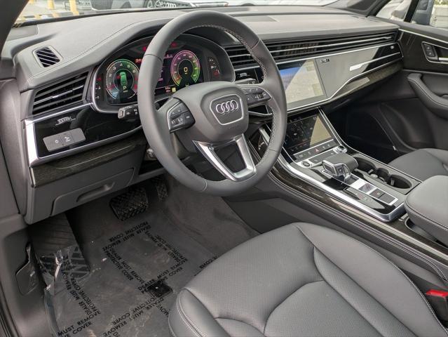 Photo of 2025 Samurai Gray Metallic Audi Q7