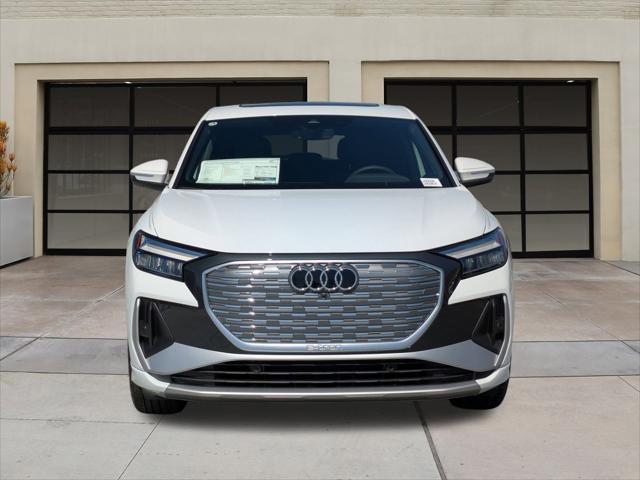 Photo of 2025 Glacier White Audi Q4 e-tron Sportback