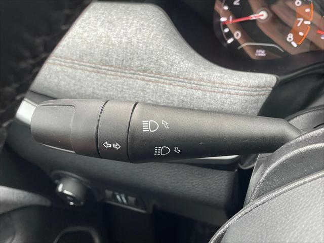 Photo of 2022 Granite Crystal Metallic Clearcoat Jeep Compass