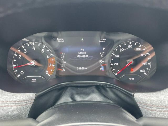 Photo of 2022 Granite Crystal Metallic Clearcoat Jeep Compass