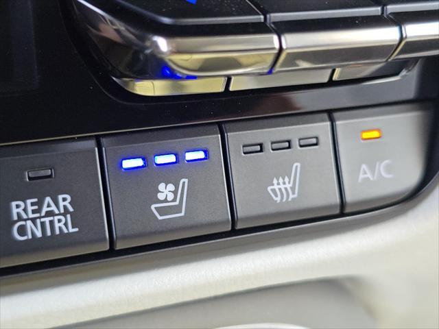 Photo of 2025 Artisan Red Premium Mazda CX-90