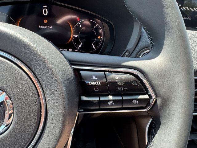 Photo of 2025 Rhodium White Premium Mazda CX-70 PHEV