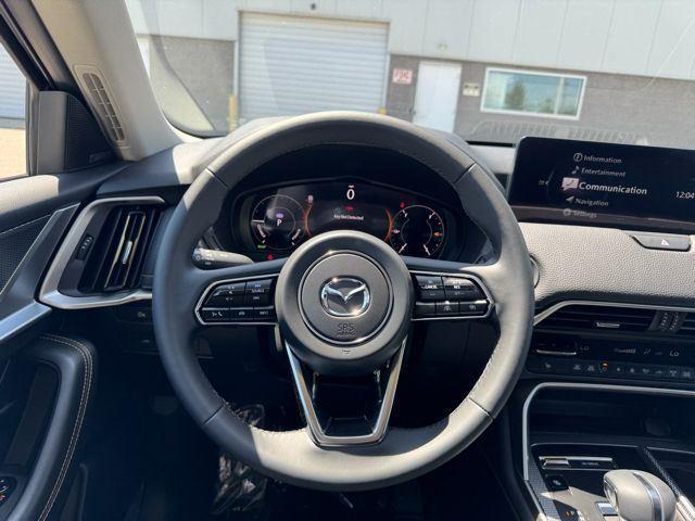 Photo of 2025 Rhodium White Premium Mazda CX-70 PHEV