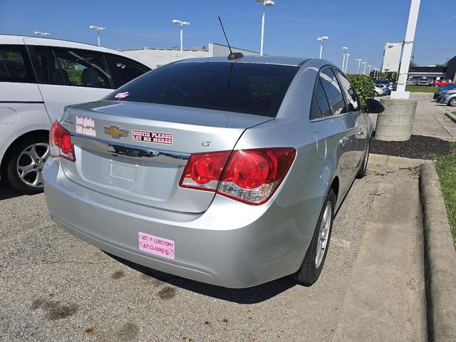 Photo of 2016 Silver Ice Metallic Chevrolet Cruze Limited
