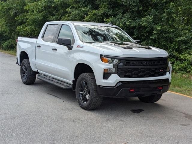 Photo of 2025 Summit White Chevrolet Silverado 1500