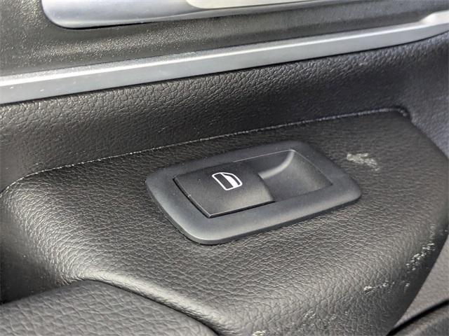 Photo of 2022 Bright White Clearcoat RAM 1500