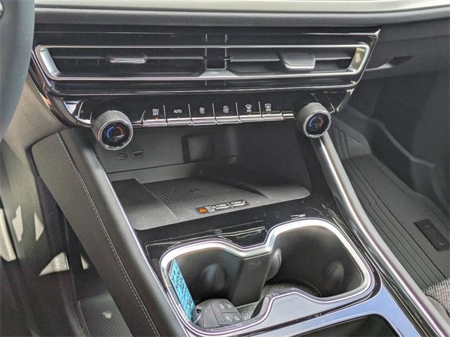 Photo of 2026 Mosaic Black Metallic Chevrolet Traverse