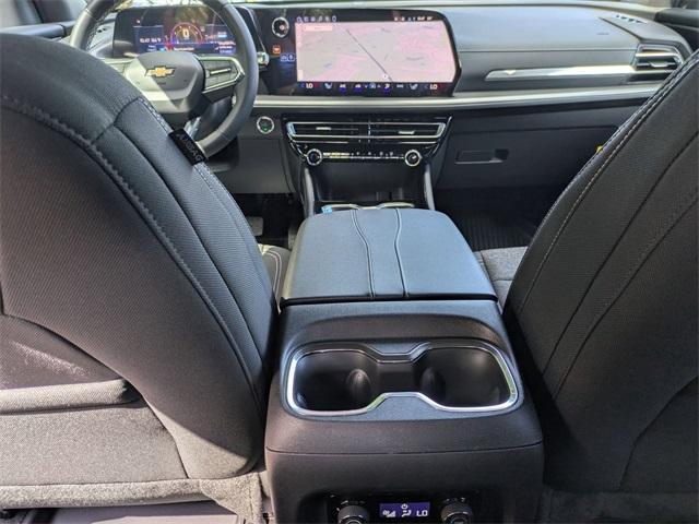 Photo of 2026 Mosaic Black Metallic Chevrolet Traverse