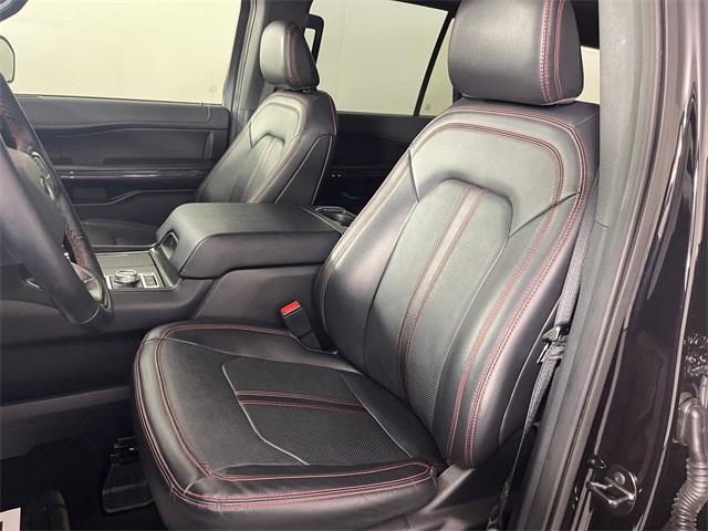 Photo of 2023 Agate Black Metallic Ford Expedition Max