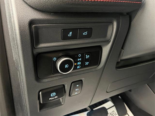 Photo of 2023 Agate Black Metallic Ford Expedition Max