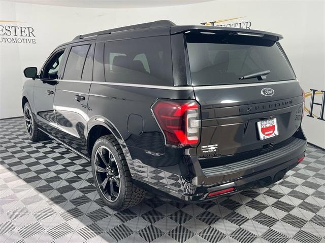 Photo of 2023 Agate Black Metallic Ford Expedition Max