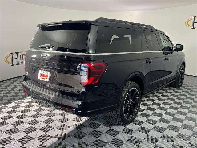 Photo of 2023 Agate Black Metallic Ford Expedition Max
