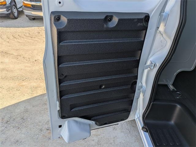 Photo of 2025 Summit White Chevrolet Express 2500