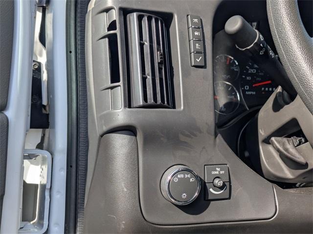 Photo of 2025 Summit White Chevrolet Express 2500