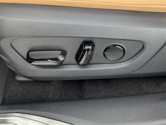 Photo of 2024 Iridium Lexus RX 350
