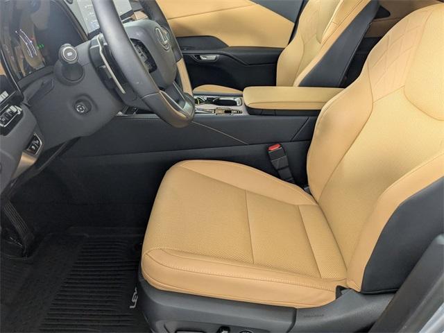 Photo of 2024 Iridium Lexus RX 350