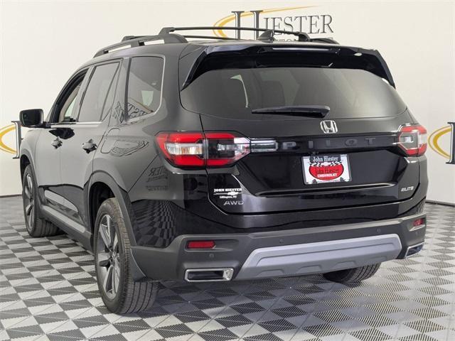 Photo of 2023 Crystal Black Pearl Honda Pilot