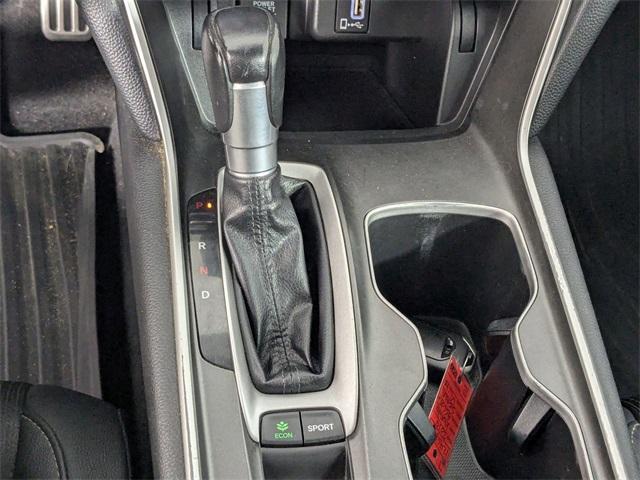 Photo of 2019 Platinum White Pearl Honda Accord