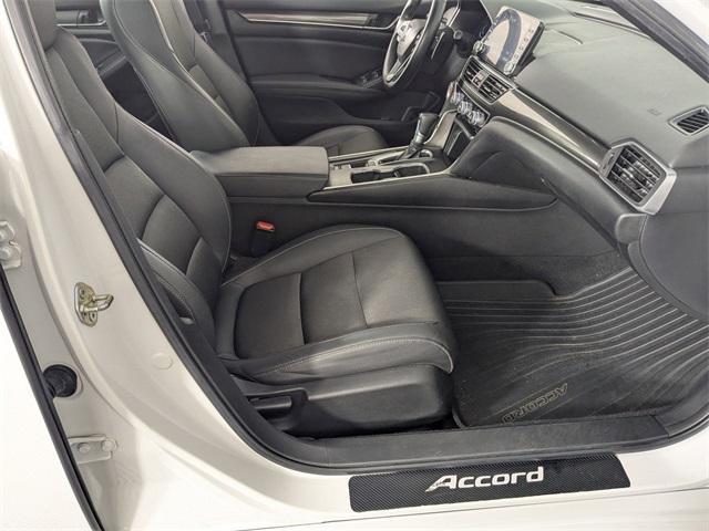 Photo of 2019 Platinum White Pearl Honda Accord