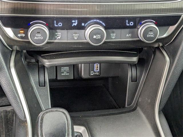 Photo of 2019 Platinum White Pearl Honda Accord