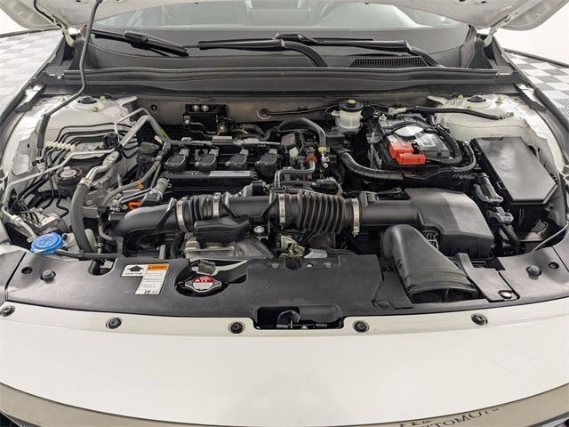 Photo of 2019 Platinum White Pearl Honda Accord