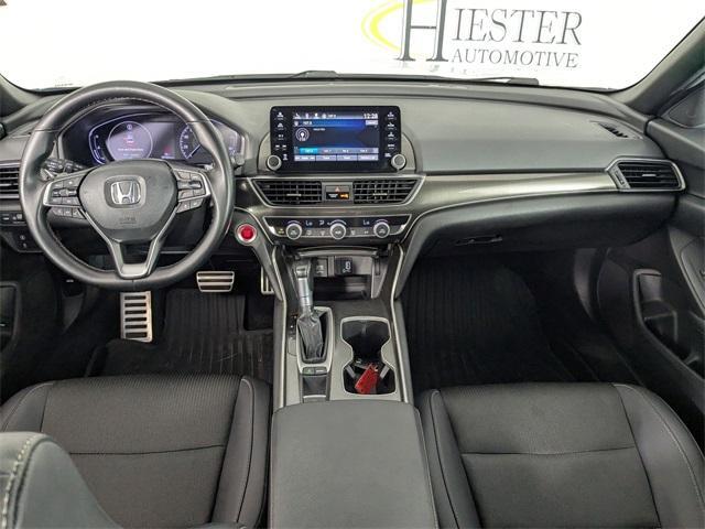 Photo of 2019 Platinum White Pearl Honda Accord