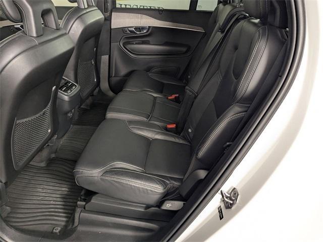 Photo of 2022 Crystal White Metallic Volvo XC90