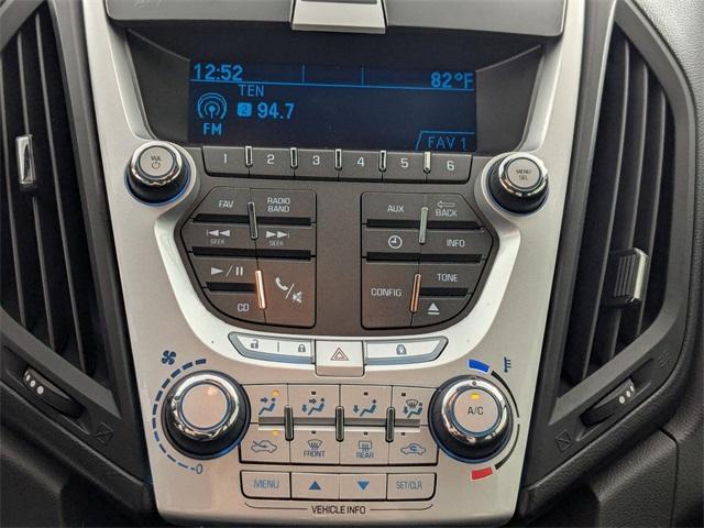 Photo of 2014 Silver Ice Metallic Chevrolet Equinox