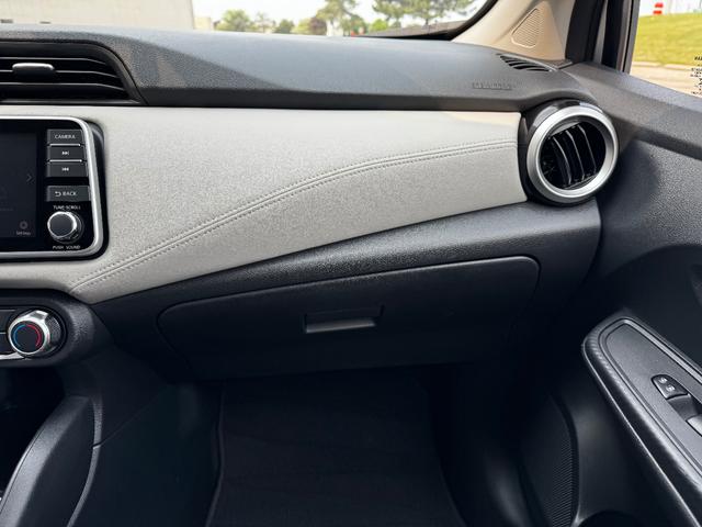 Photo of 2020 Silver Nissan Versa