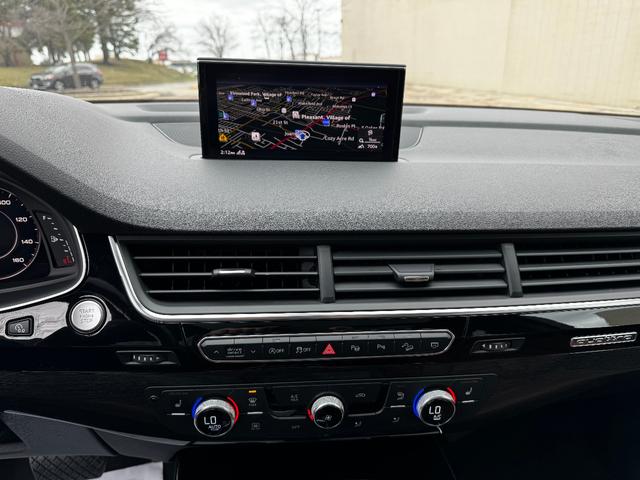 Photo of 2019 Samurai Gray Metallic Audi Q7