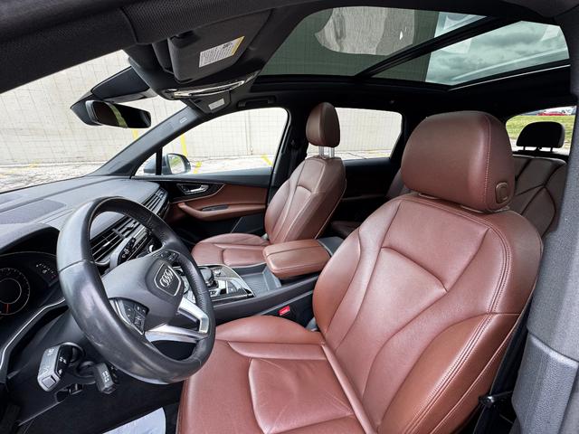 Photo of 2019 Samurai Gray Metallic Audi Q7