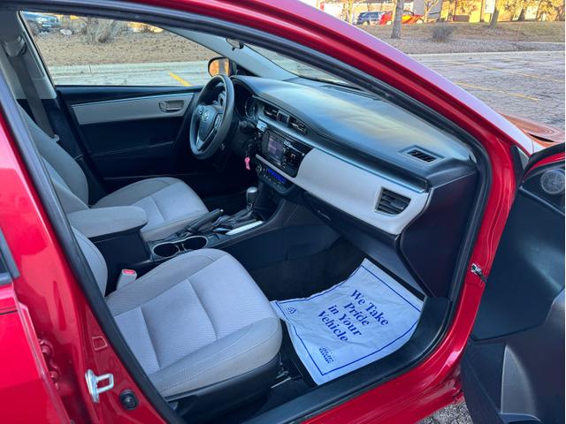 Photo of 2015 Barcelona Red Metallic Toyota Corolla