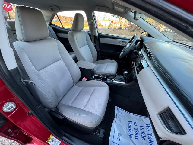Photo of 2015 Barcelona Red Metallic Toyota Corolla