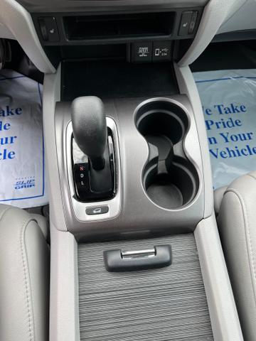 Photo of 2019 Lunar Silver Metallic Honda Pilot