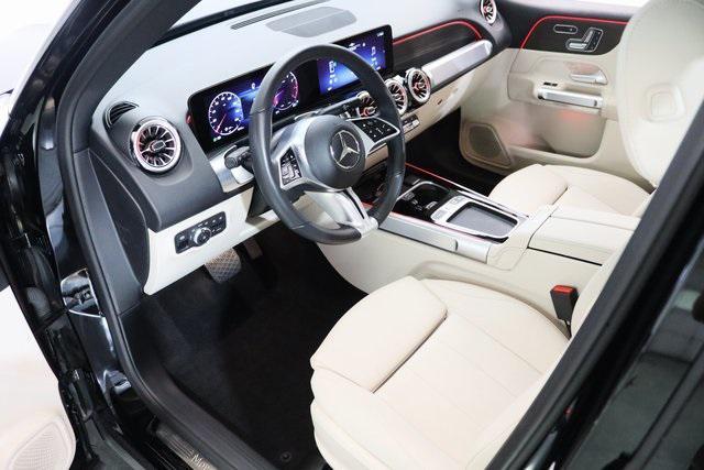 Photo of 2025 Black Mercedes-Benz GLB 250