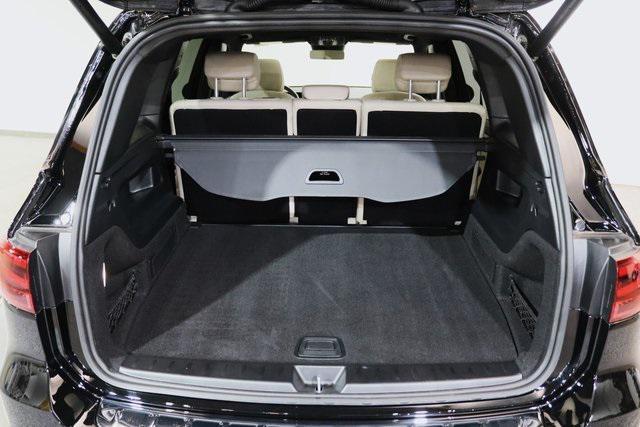 Photo of 2025 Black Mercedes-Benz GLB 250