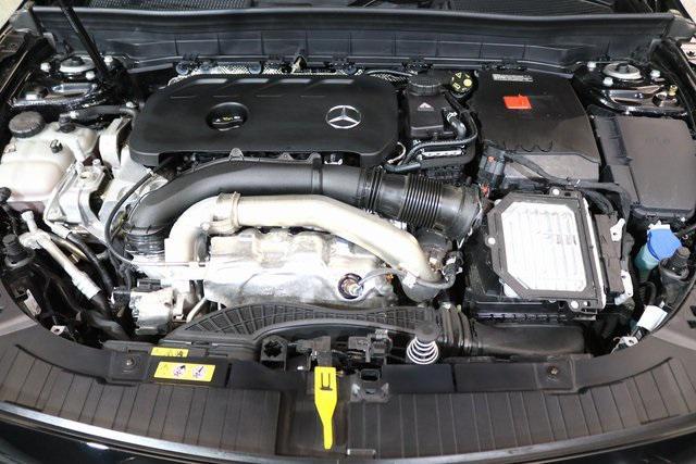 Photo of 2025 Black Mercedes-Benz GLB 250