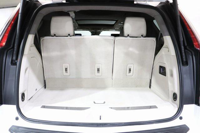 Photo of 2024 Crystal White Tricoat Cadillac Escalade